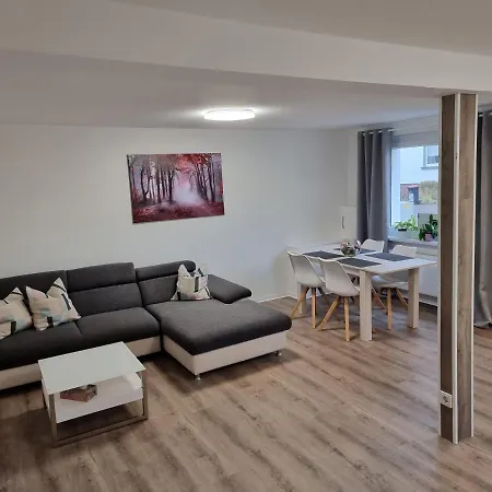 Gaestehaus-ferienwohnung-appartement Mit Terrasse - Naehe Kliniken/ Herzzentrum Apartamento *
