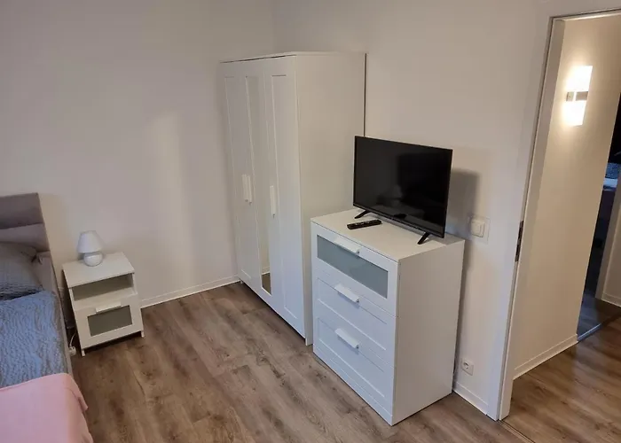 Gaestehaus-ferienwohnung-appartement Mit Terrasse - Naehe Kliniken/ Herzzentrum Апартаменты Бад-Эйнхаузен