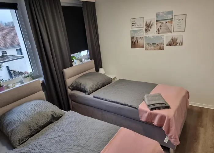 Gaestehaus-ferienwohnung-appartement Mit Terrasse - Naehe Kliniken/ Herzzentrum * باد اوينهاوسن