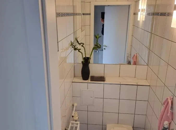 Gaestehaus-ferienwohnung-appartement Mit Terrasse - Naehe Kliniken/ Herzzentrum