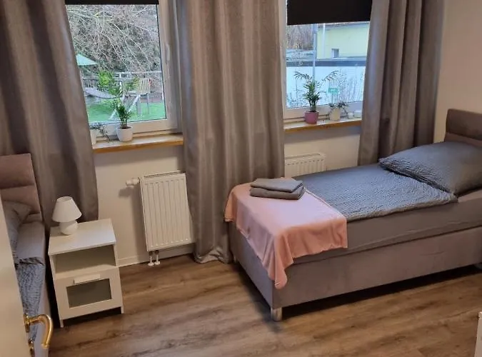 Апартаменты Gaestehaus-ferienwohnung-appartement Mit Terrasse - Naehe Kliniken/ Herzzentrum *